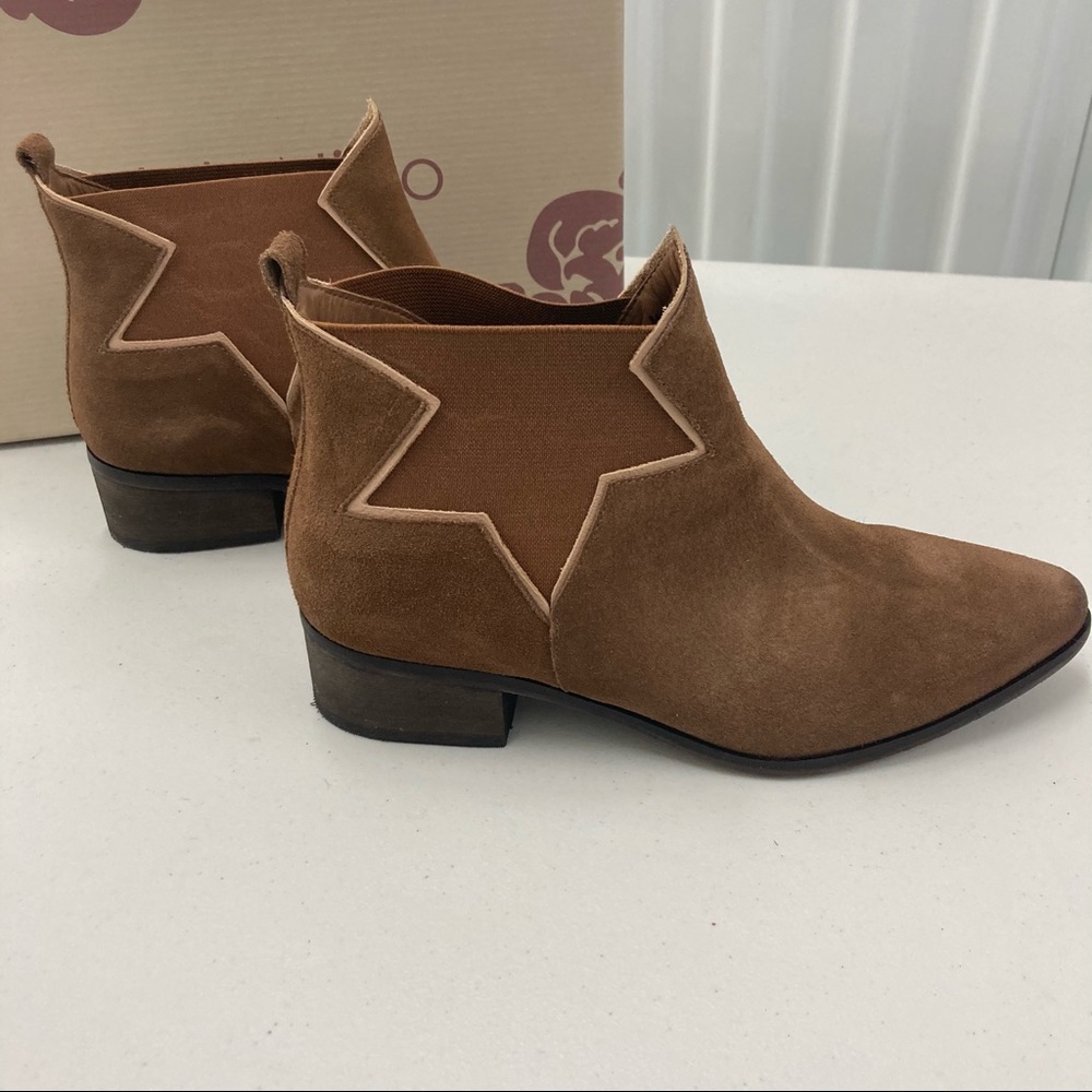 Klub Nico - Zelha - Suede Ankle Bootie Cognac - Size 9